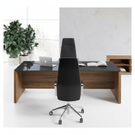 Escritorio de oficina con cajones