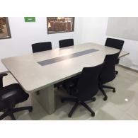 Mesa de Juntas para Oficina LEMBAGA
